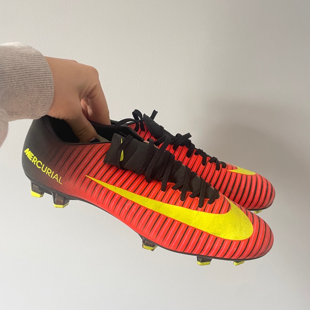 NIKE MERCURIAL VICTORY VI FG Soccer Football Men's 7.5 Boots Cleats (831964 870)